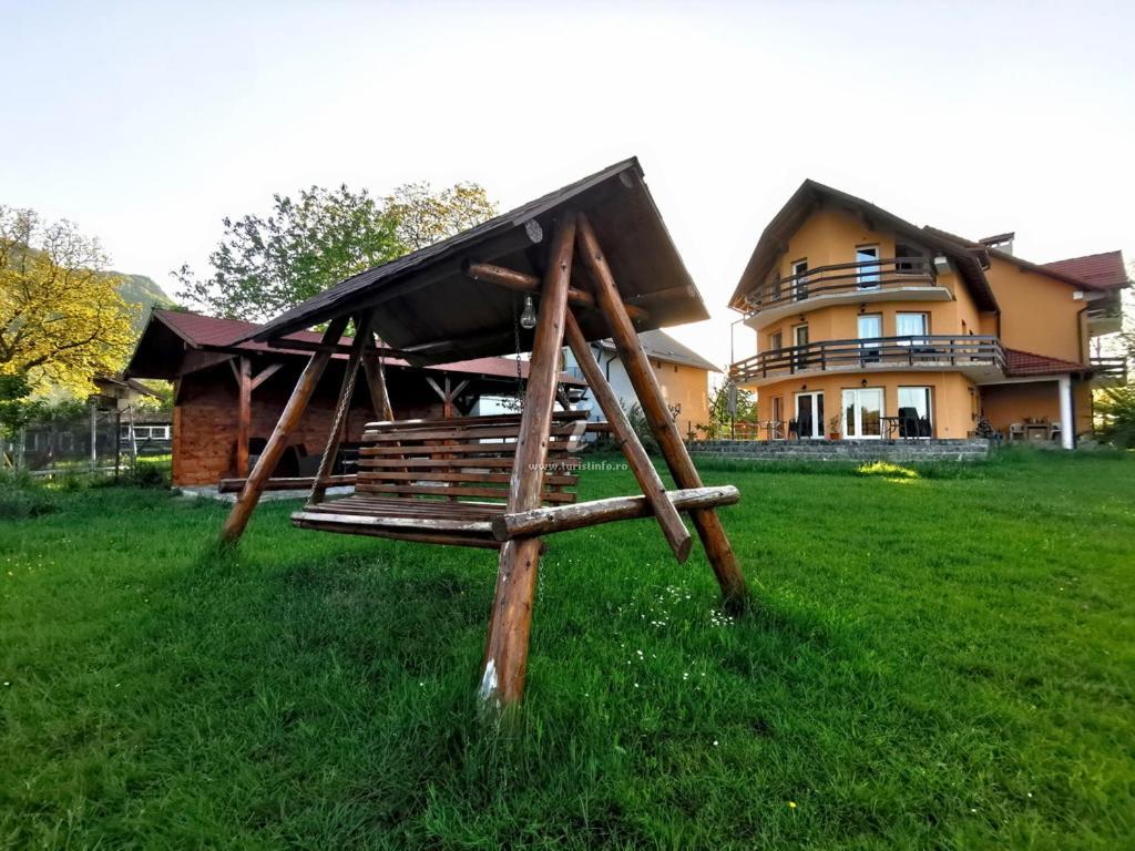 Отель Casa Tamara Бран Экстерьер фото